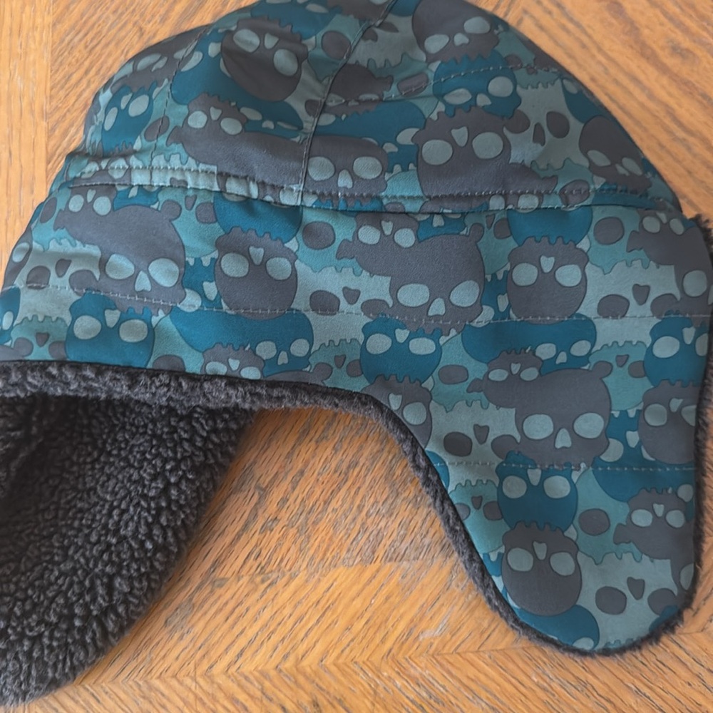 Green and Brown with Skulls Winter Hat - Picture 7 of 7